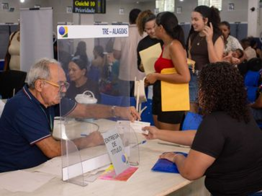 Mutirão eleitoral movimenta mais de 2,4 mil atendimentos em Alagoas durante feriado