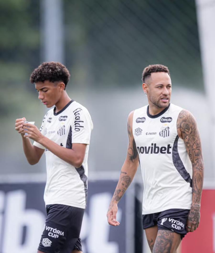 Robinho Jr. acusa Neymar de agressão e envia notificação ao Santos