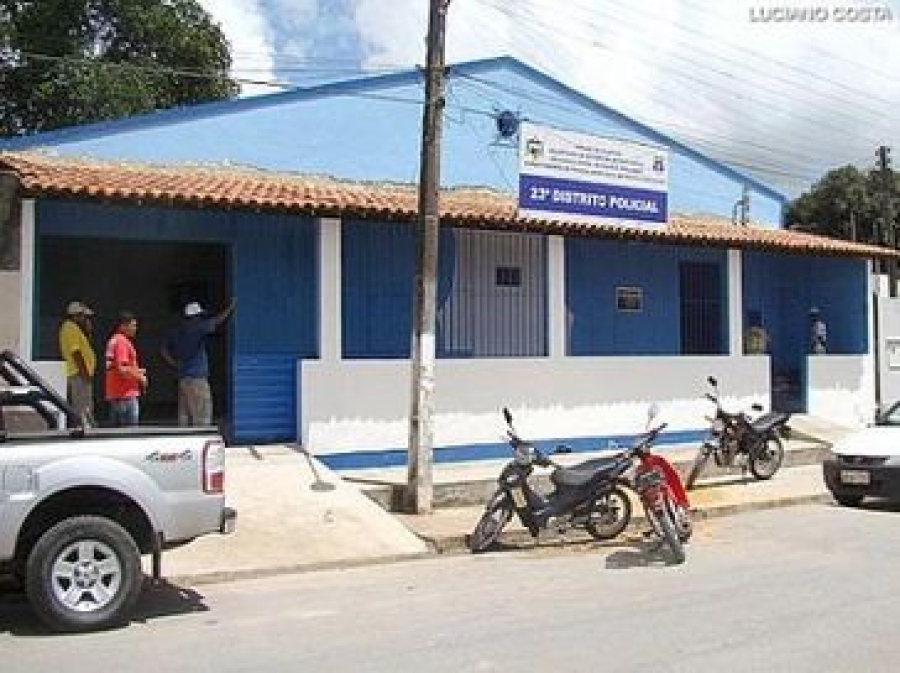Homem com mandado por estupro é preso ao procurar delegacia em Pilar