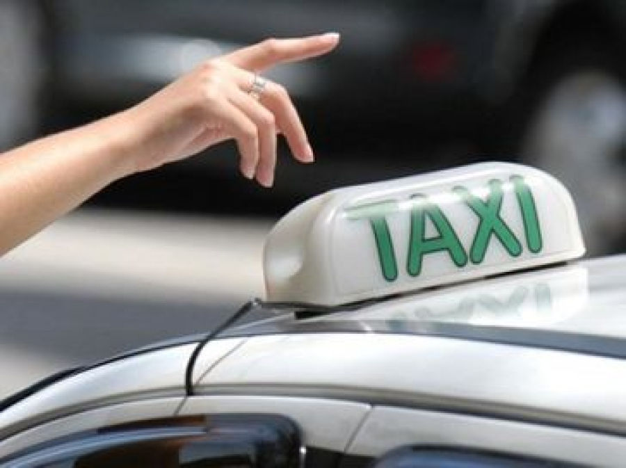 Taxistas pedem ao governo federal linha de crédito para renovação da frota