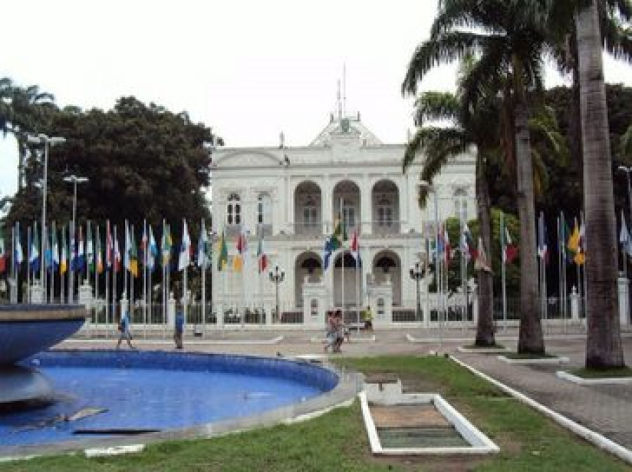 Suspeitos de tentativa de latrocínio são presos após assalto no Centro de Maceió
