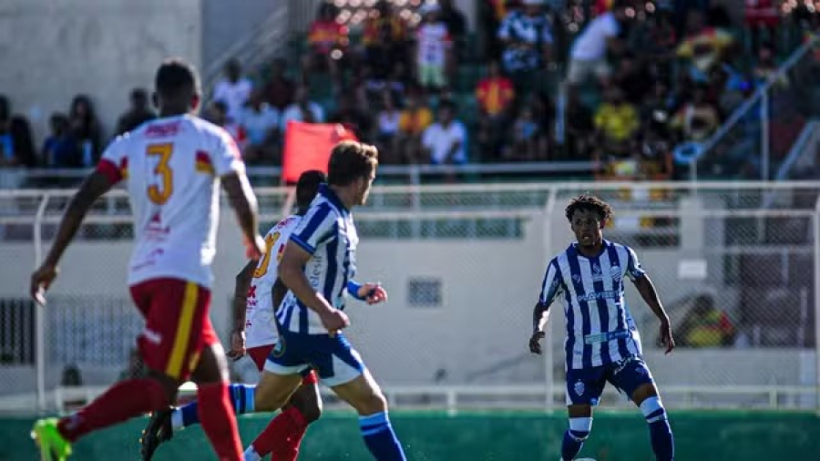 Lucas Lima marca nos acréscimos, CSA vence a Juazeirense e assume liderança do Grupo A-10 da Série D
