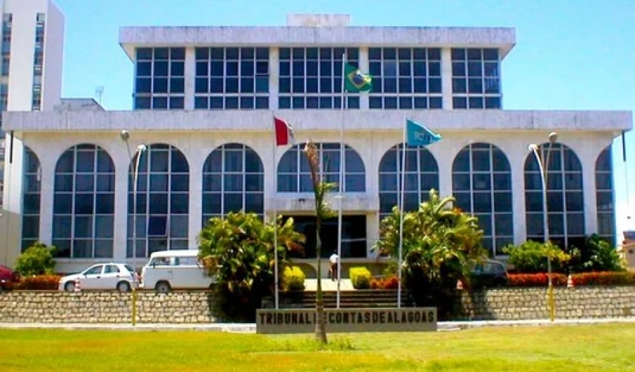Prefeitos de Alagoas têm até 29 de maio para prestar contas da transparência pública, alerta TCE