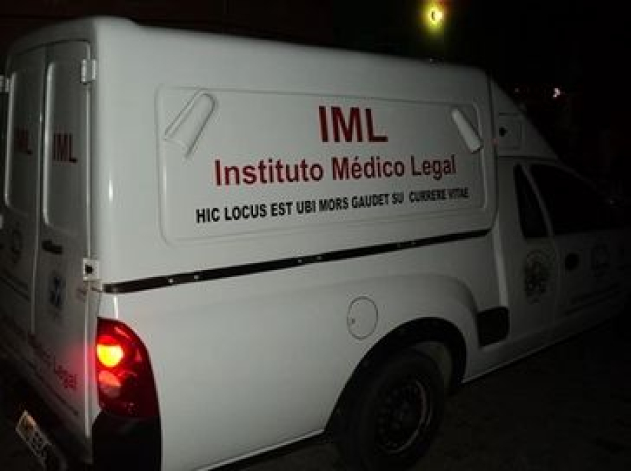 Criminosos invadem casa e executam homem com vários tiros no Benedito Bentes