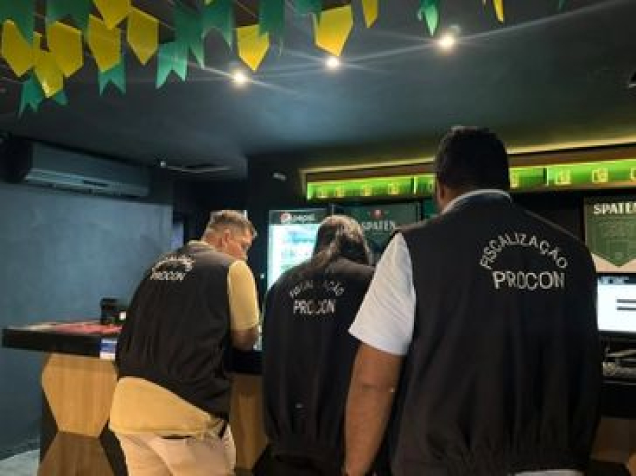 Procon reforça fiscalização em estabelecimentos que vão transmitir jogos da Copa em Maceió