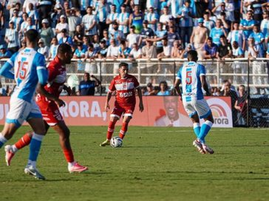 CRB é goleado pelo Londrina por 5 a 0 e demite técnico Eduardo Barroca