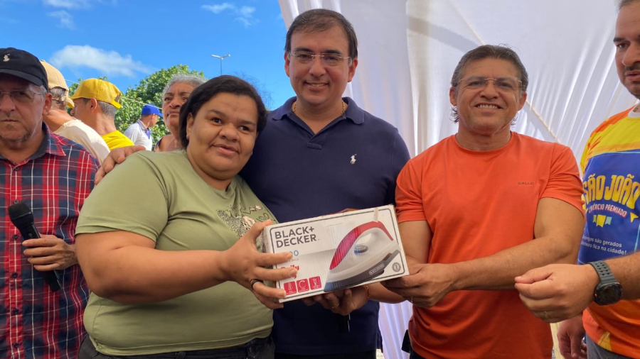São João Comércio Premiado abre programação dos 79 anos de Junqueiro e impulsiona vendas no comércio local