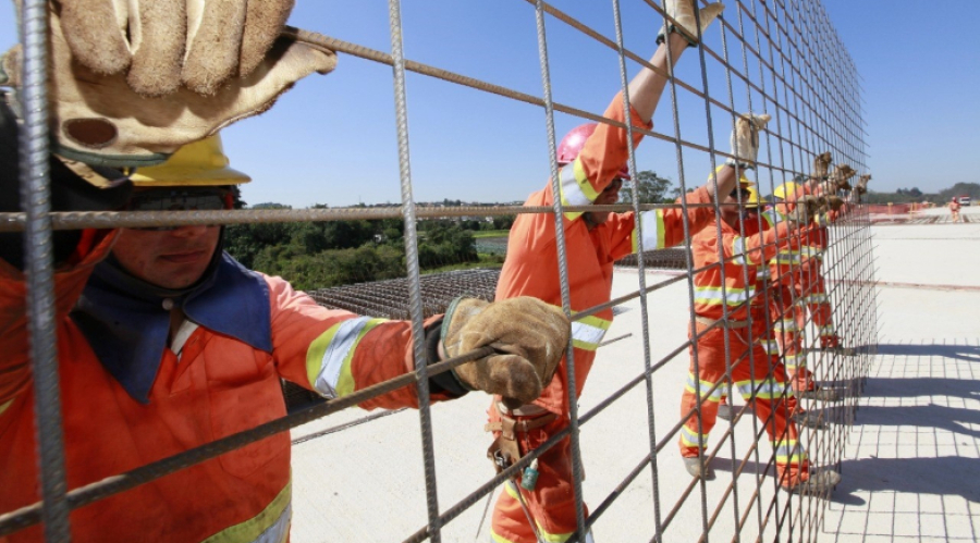 Falta de mão-de-obra qualificada está criando muita dificuldade às empresas