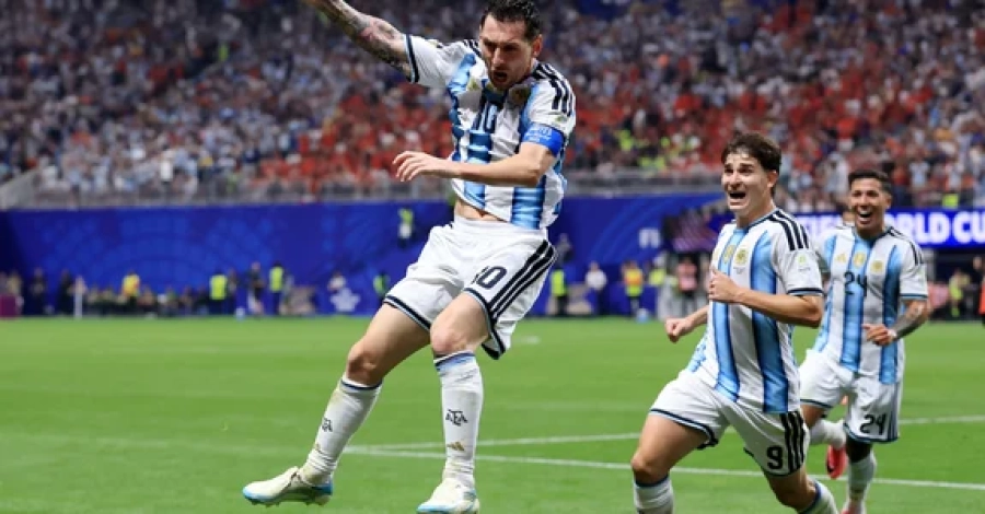 Messi decide, Argentina vira sobre o Egito e avança às quartas da Copa do Mundo