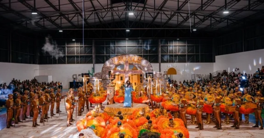 Junina Canarraiá conquista título do Festival de Quadrilhas de Arapiraca com homenagem a Canudos