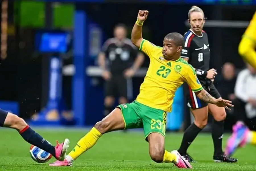 Jogador da seleção da África do Sul morre aos 25 anos após disputar a Copa do Mundo