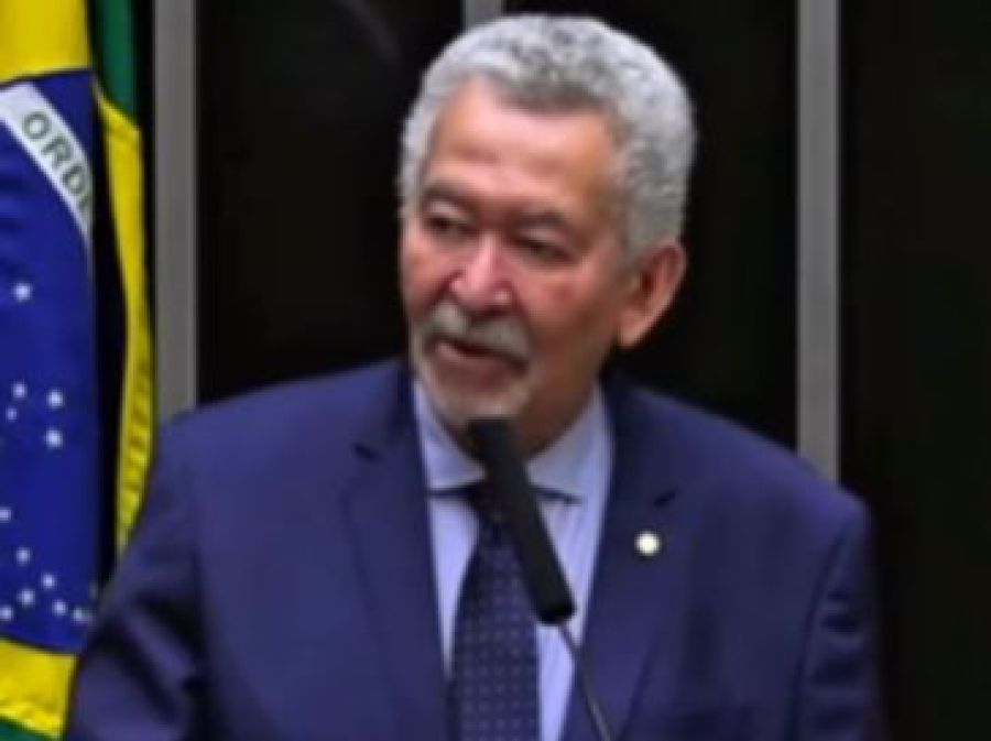 Em último discurso na Câmara, Paulão manifesta apoio aos trabalhadores da Casal