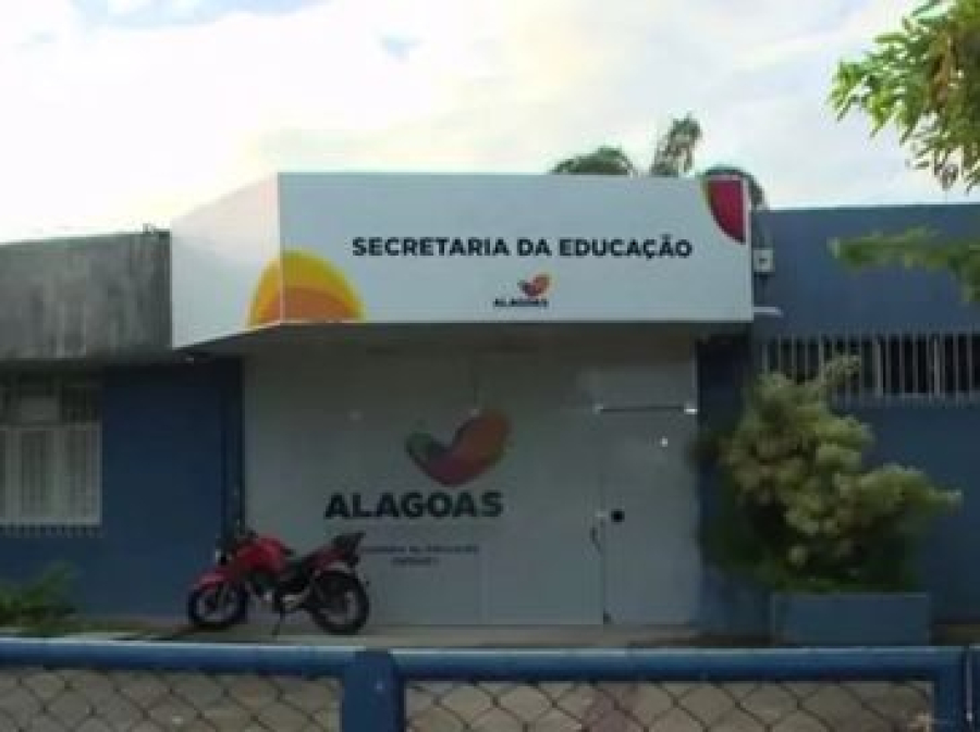 Servidora é demitida após 17 anos de abandono de cargo na Educação de Alagoas