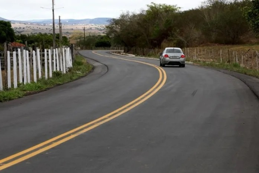 Acidente entre motocicletas deixa quatro pessoas feridas na AL-115, em Arapiraca