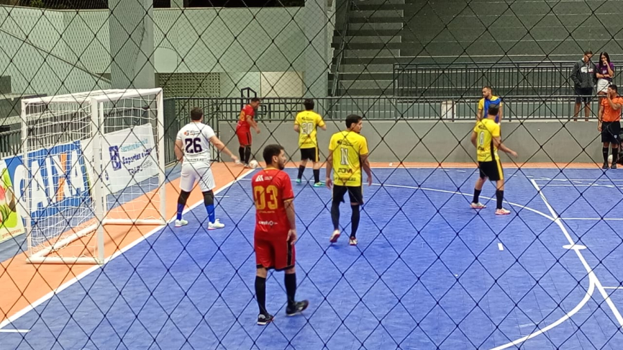 Copa Coringa de Futsal tem goleada, definição dos líderes do Grupo D e chega à marca de 27 gols