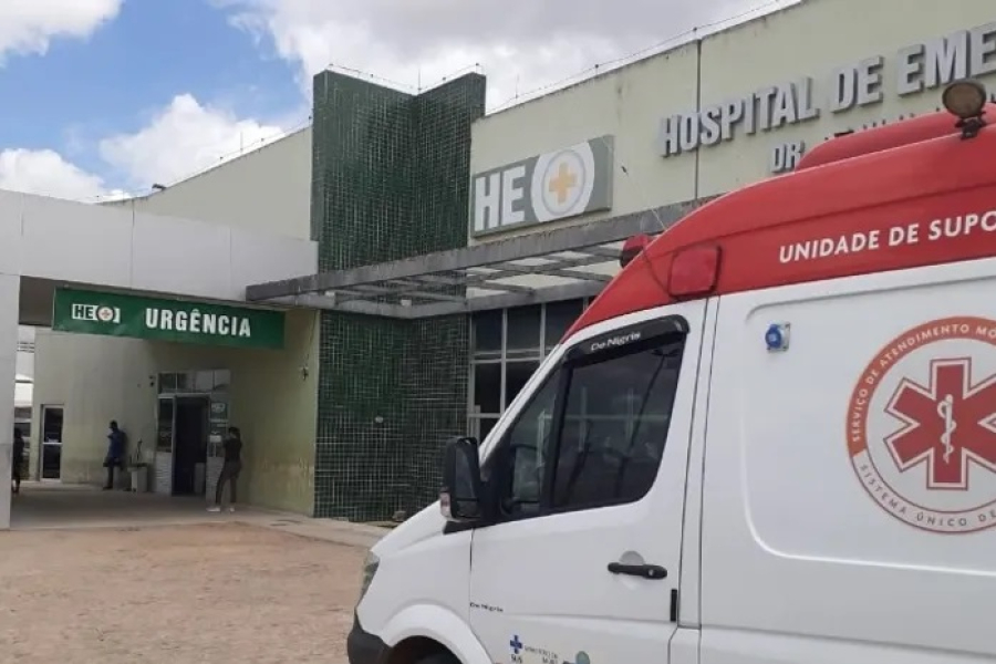 Motociclista fica ferido após colisão com carro em bairro de Arapiraca