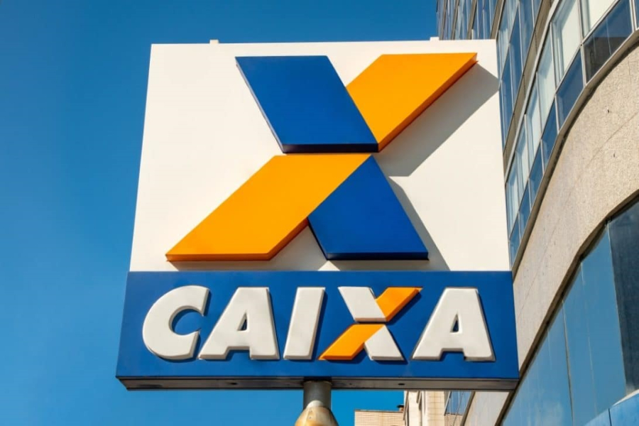 Ex-funcionário da Caixa é alvo de operação que investiga fraude em contas sociais digitais em Maceió