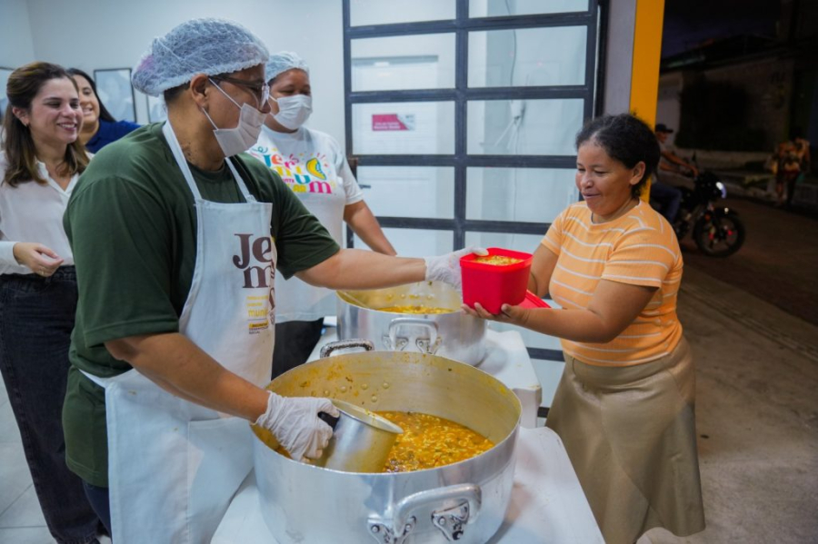 Projeto Sopa Social alcança a marca de 2 mil litros de sopa distribuídos em Arapiraca