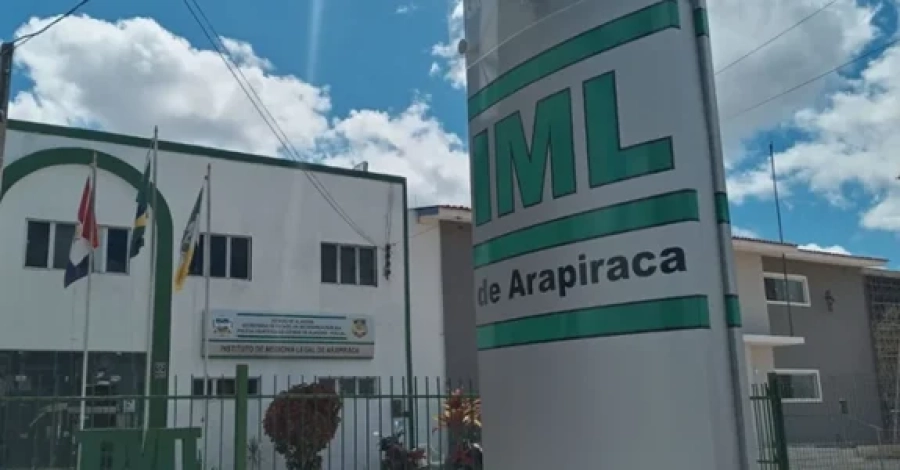 Adolescente de 14 anos morre após colisão entre moto e caminhão no Sertão de Alagoas