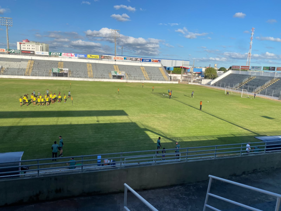 Portões fechados e clima de decisão: ASA intensifica preparação para o jogo do acesso diante do Goiatuba