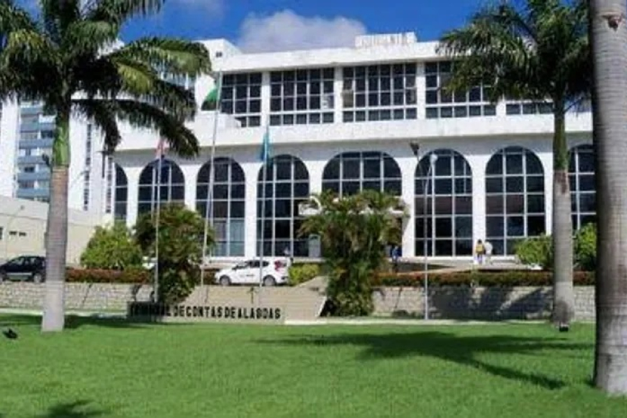 TCE-AL envia à Justiça Eleitoral lista de gestores com contas rejeitadas