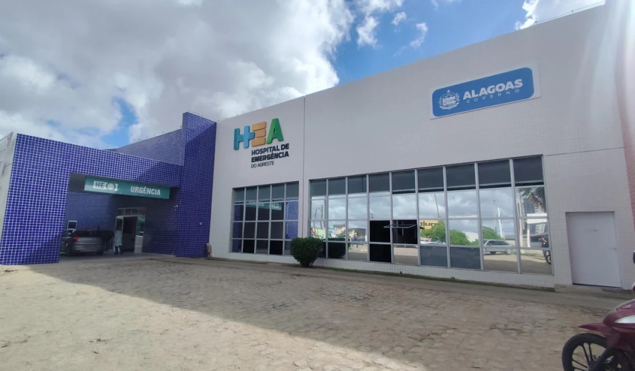 Colisão entre motocicleta e carroça deixa dois feridos em Igaci